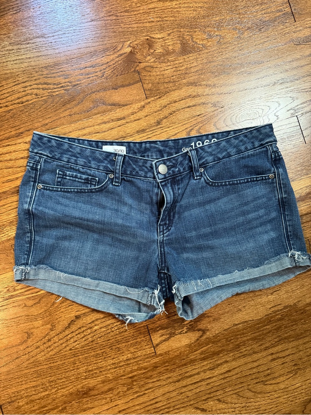 Gap Women’s Dark Wash Denim Cutoff Shorts